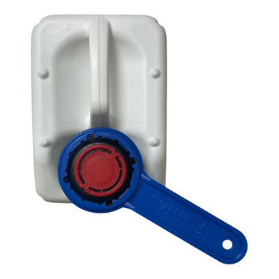 Kanisterschlüssel zum Öffnen eines 2,5-Liter-Kanisters, mit ergonomischem Griff und einer Vorrichtung zum sicheren Lösen des Verschlussdeckels.