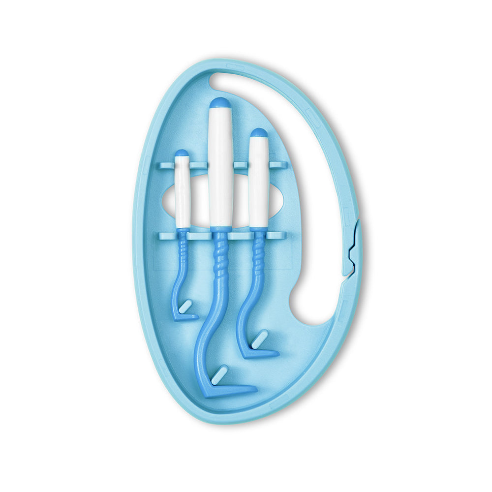 Blaue Tick Twister ClipBox, geöffnet mit drei Zeckenhaken
