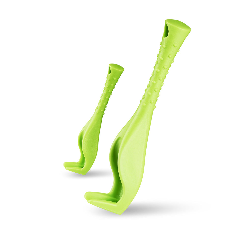 Nahaufnahme des grünen Smartick® Zeckenhakens mit ergonomischem Design